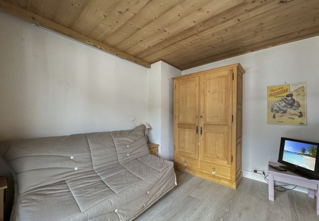 Apartment in Les Carroz d'Arâches - ARA15 Appartement 4/6 Pers centre station Carroz Apartment in Les Carroz d'Arâches - ARA15 Appartement 4/6 Pers centre station Carroz
