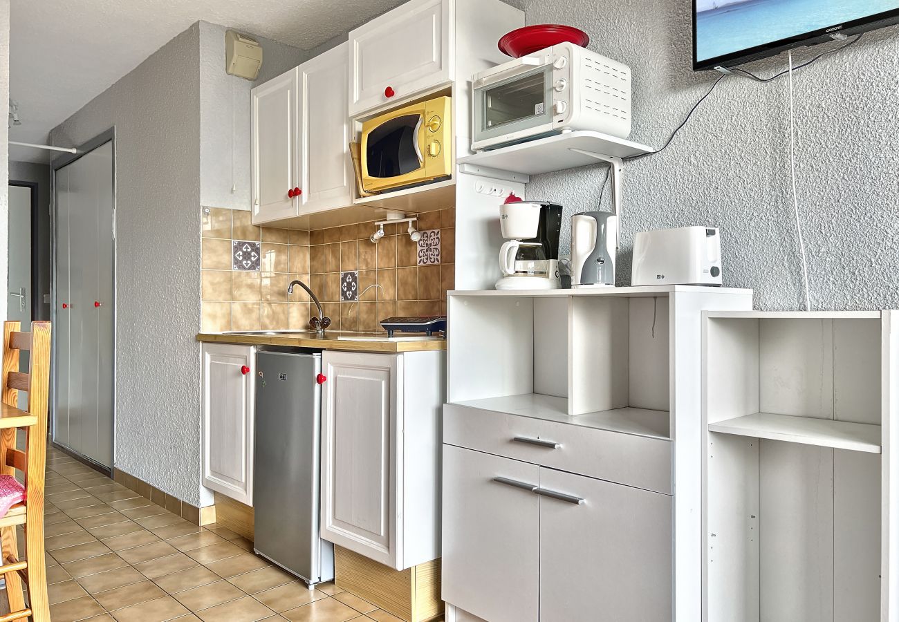 Studio in Les Carroz d'Arâches - BA112 Studio 4 Pers Pied de pistes Carroz Studio in Les Carroz d'Arâches - BA112 Studio 4 Pers Pied de pistes Carroz