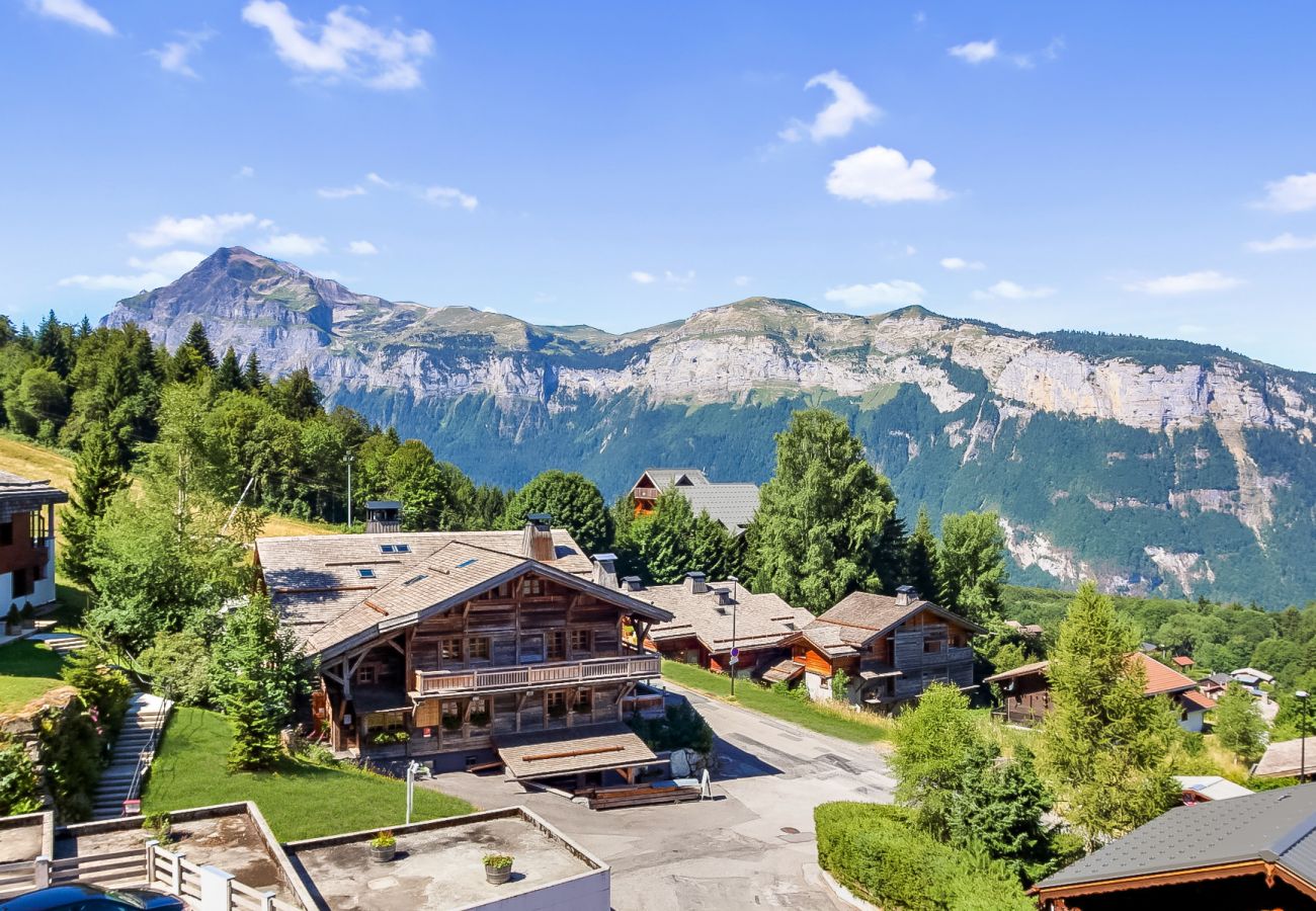 Studio in Les Carroz d'Arâches - BA112 Studio 4 Pers Pied de pistes Carroz Studio in Les Carroz d'Arâches - BA112 Studio 4 Pers Pied de pistes Carroz