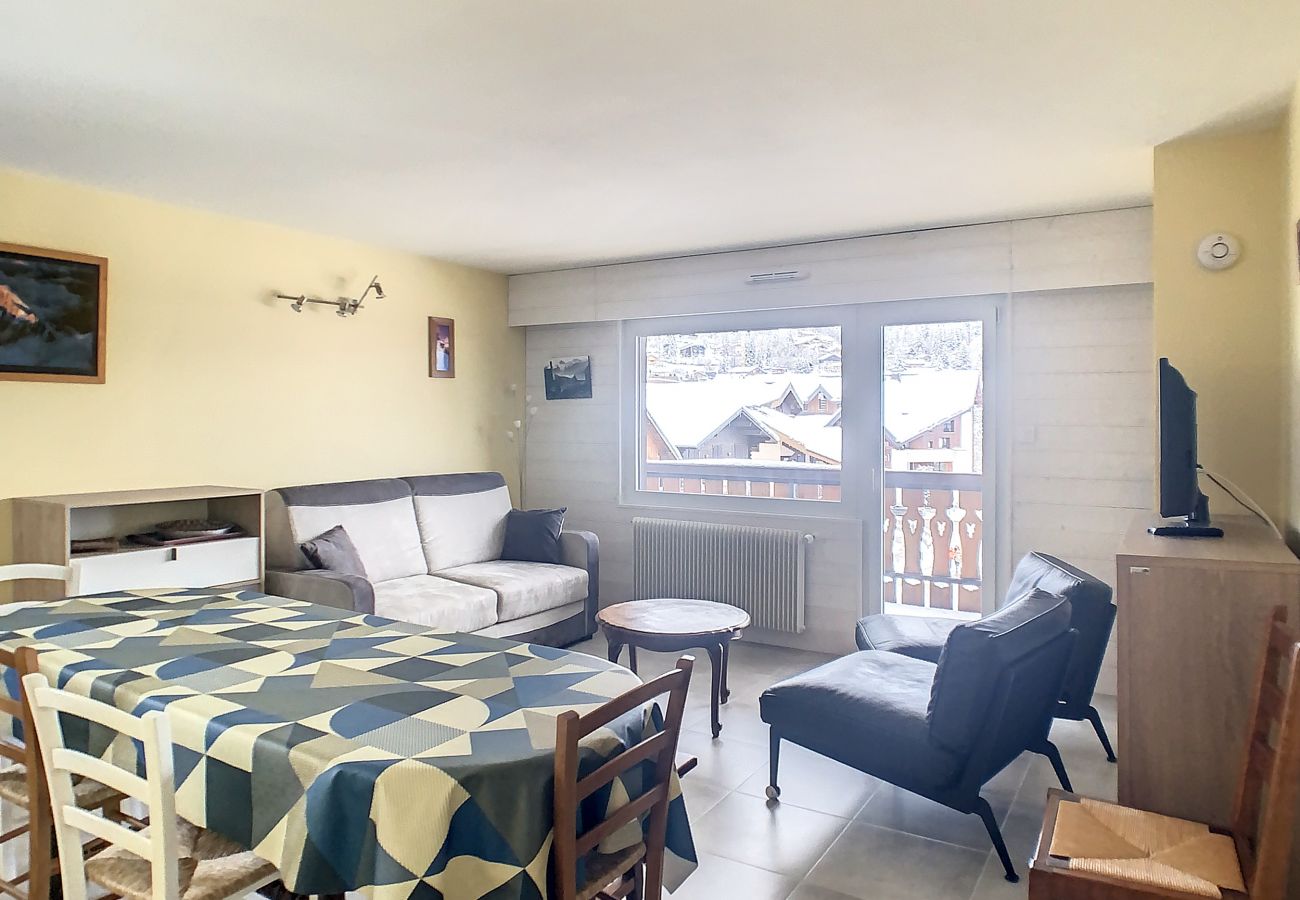 Apartment in Les Carroz d'Arâches - SL362- 3 Pièces 6 Pers centre des Carroz