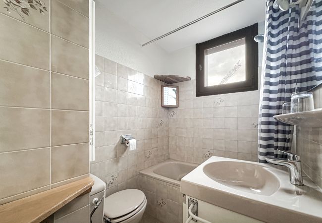 Apartment in Les Carroz d'Arâches - MA361 - 2 Pièces 5/6 Pers centre  Carroz Apartment in Les Carroz d'Arâches - MA361 - 2 Pièces 5/6 Pers centre  Carroz