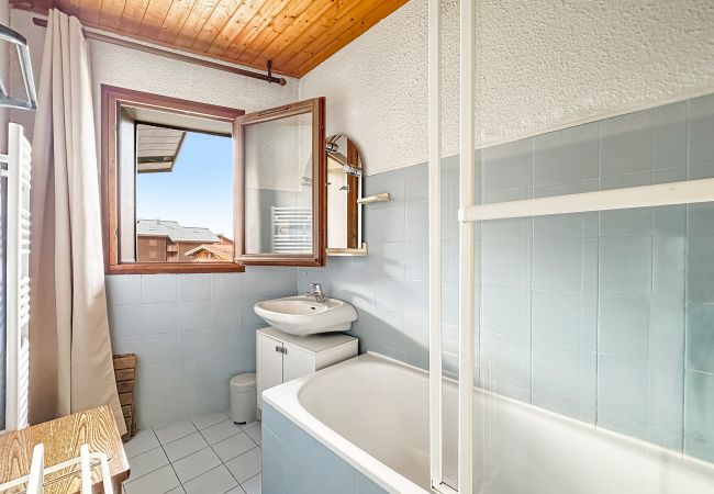 Apartment in Les Carroz d'Arâches - AM104  Duplex 8 Pers centre des Carroz Apartment in Les Carroz d'Arâches - AM104  Duplex 8 Pers centre des Carroz