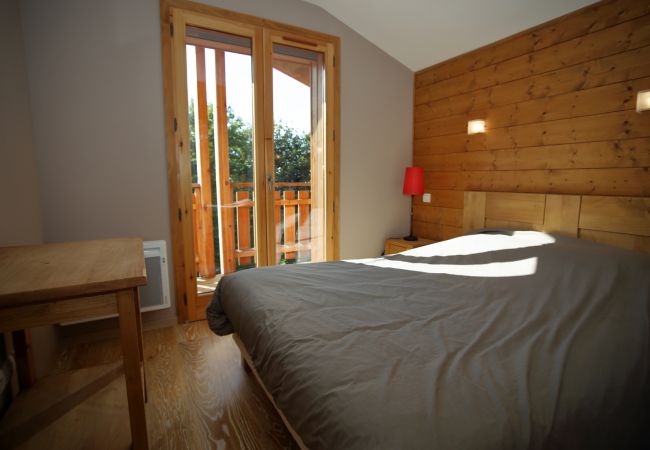 Apartment in Les Carroz d'Arâches - CH3CA - 3 Pièces cabine 8 pers aux Carroz Apartment in Les Carroz d'Arâches - CH3CA - 3 Pièces cabine 8 pers aux Carroz