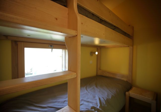 Apartment in Les Carroz d'Arâches - CH3CA - 3 Pièces cabine 8 pers aux Carroz Apartment in Les Carroz d'Arâches - CH3CA - 3 Pièces cabine 8 pers aux Carroz