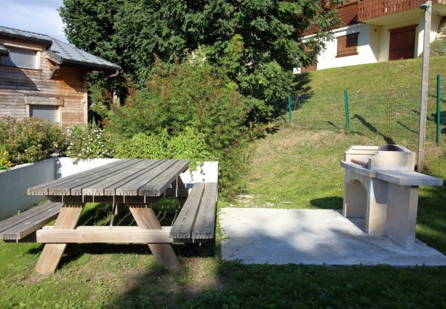 Apartment in Les Carroz d'Arâches - CH3CA - 3 Pièces cabine 8 pers aux Carroz Apartment in Les Carroz d'Arâches - CH3CA - 3 Pièces cabine 8 pers aux Carroz