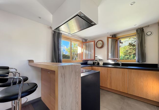 Chalet in Les Carroz d'Arâches - CH228 - Chalet Haut Standing à proximité du centre Chalet in Les Carroz d'Arâches - CH228 - Chalet Haut Standing à proximité du centre