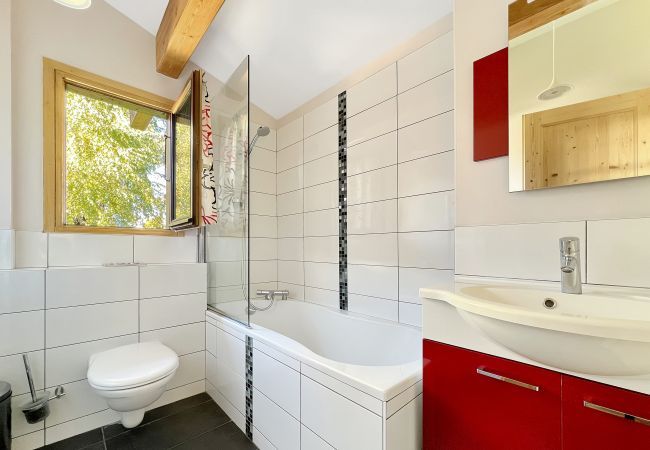 Chalet in Les Carroz d'Arâches - CH228 - Chalet Haut Standing à proximité du centre Chalet in Les Carroz d'Arâches - CH228 - Chalet Haut Standing à proximité du centre