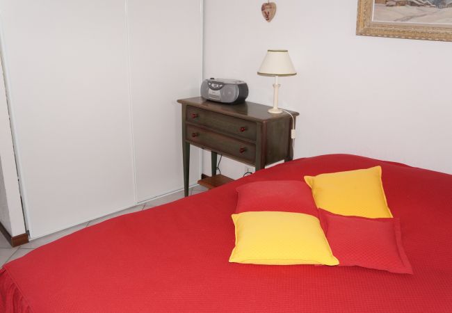 Apartment in Les Carroz d'Arâches - SB106 - 2 Pièces 5/6 Pers centre des Carroz Apartment in Les Carroz d'Arâches - SB106 - 2 Pièces 5/6 Pers centre des Carroz