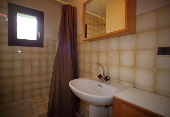 Studio in Les Carroz d'Arâches - AG005 - Studio coin montagne proche pistes Studio in Les Carroz d'Arâches - AG005 - Studio coin montagne proche pistes