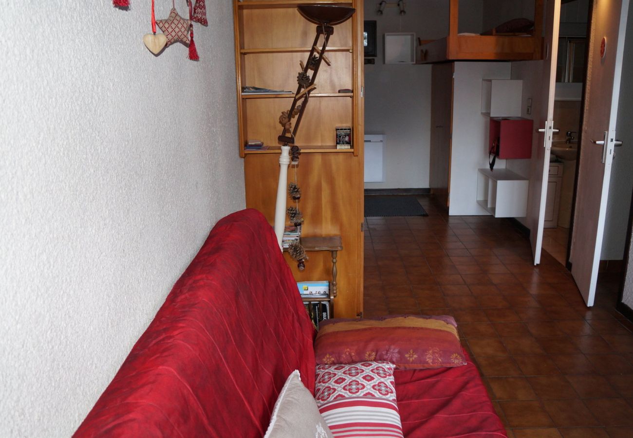 Apartment in Les Carroz d'Arâches - OB222 -  2 pièces Mezzanine 6 pers pieds de pistes Apartment in Les Carroz d'Arâches - OB222 -  2 pièces Mezzanine 6 pers pieds de pistes