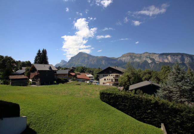 Studio in Les Carroz d'Arâches - PE255 Studio 4 pers proximité centre village Studio in Les Carroz d'Arâches - PE255 Studio 4 pers proximité centre village