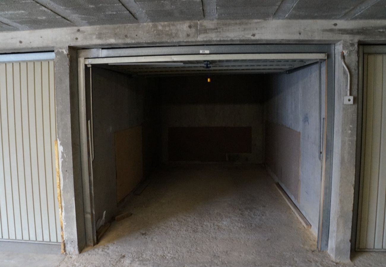 Garage/Parking in Les Carroz d'Arâches - CA19G - Garage Centre station Garage/Parking in Les Carroz d'Arâches - CA19G - Garage Centre station