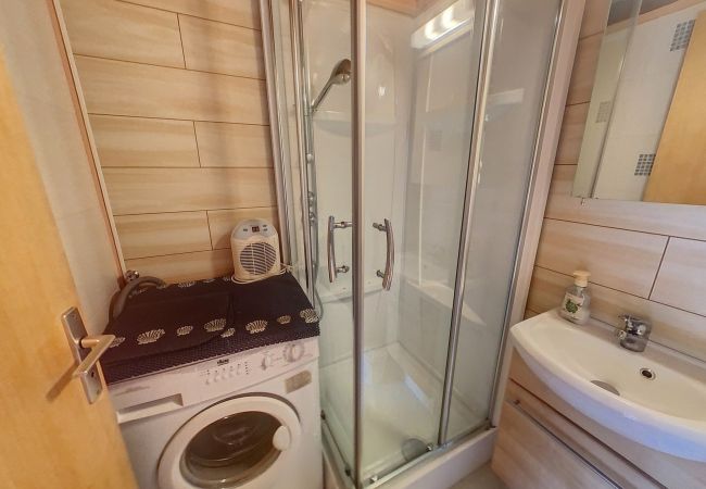 Chalet in Les Carroz d'Arâches - CHBLP - Chalet 4/6 personnes proximité des Carroz Chalet in Les Carroz d'Arâches - CHBLP - Chalet 4/6 personnes proximité des Carroz