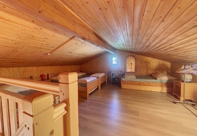 Chalet in Les Carroz d'Arâches - CHBLP - Chalet 4/6 personnes proximité des Carroz Chalet in Les Carroz d'Arâches - CHBLP - Chalet 4/6 personnes proximité des Carroz