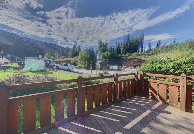 Chalet in Les Carroz d'Arâches - CHBLP - Chalet 4/6 personnes proximité des Carroz Chalet in Les Carroz d'Arâches - CHBLP - Chalet 4/6 personnes proximité des Carroz