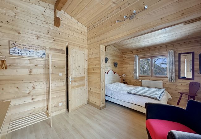 Chalet in Les Carroz d'Arâches - CH201 Chalet 6 Pers Proximité village Chalet in Les Carroz d'Arâches - CH201 Chalet 6 Pers Proximité village