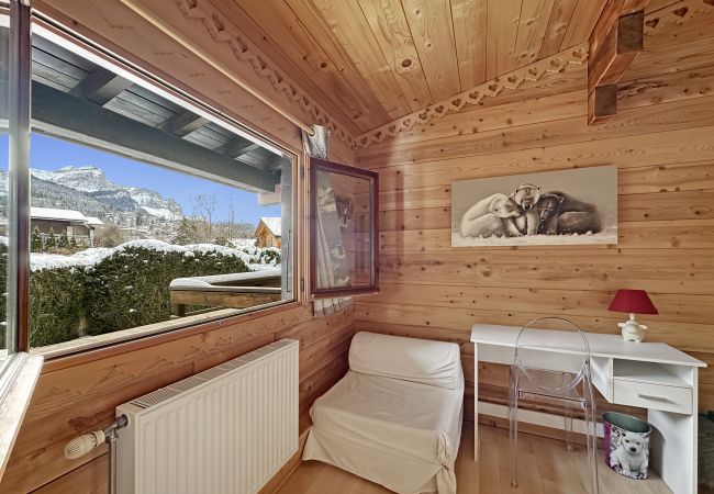 Chalet in Les Carroz d'Arâches - CH201 Chalet 6 Pers Proximité village Chalet in Les Carroz d'Arâches - CH201 Chalet 6 Pers Proximité village