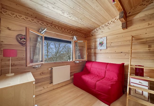 Chalet in Les Carroz d'Arâches - CH201 Chalet 6 Pers Proximité village Chalet in Les Carroz d'Arâches - CH201 Chalet 6 Pers Proximité village