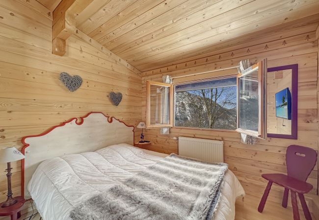 Chalet in Les Carroz d'Arâches - CH201 Chalet 6 Pers Proximité village Chalet in Les Carroz d'Arâches - CH201 Chalet 6 Pers Proximité village