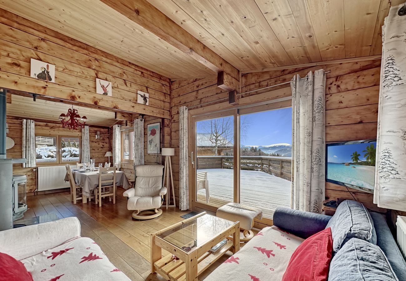 Chalet in Les Carroz d'Arâches - CH201 Chalet 6 Pers Proximité village