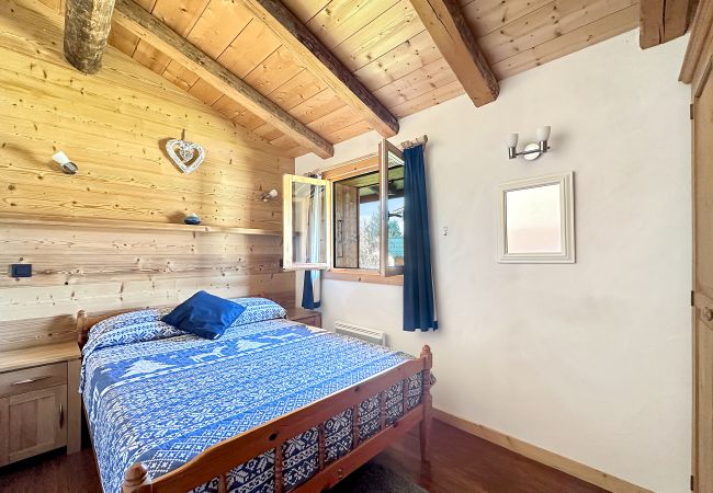 Chalet in Les Carroz d'Arâches - CH136 - Chalet Kimberley 7 pers. Centre village Chalet in Les Carroz d'Arâches - CH136 - Chalet Kimberley 7 pers. Centre village