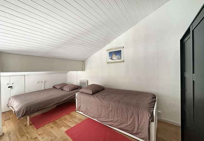 Apartment in Les Carroz d'Arâches - ABA17 -  Duplex 6 pers Proximité Centre Apartment in Les Carroz d'Arâches - ABA17 -  Duplex 6 pers Proximité Centre