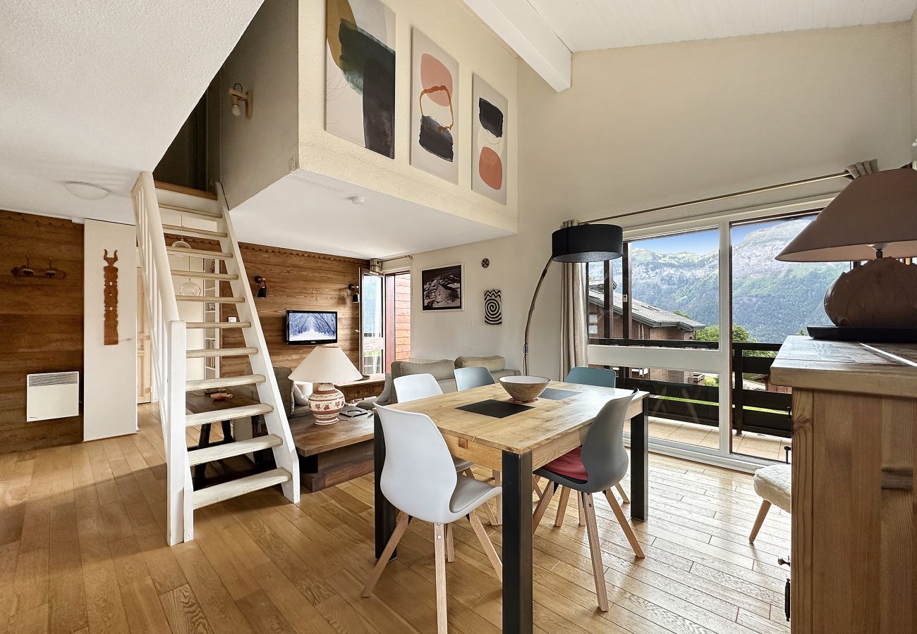 Apartment in Les Carroz d'Arâches - ABA17 -  Duplex 6 pers Proximité Centre