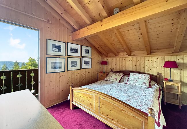 Chalet in Les Carroz d'Arâches - CH143 - Chalet cosy 6 pers. proche télécabine Chalet in Les Carroz d'Arâches - CH143 - Chalet cosy 6 pers. proche télécabine