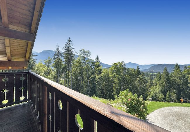 Chalet in Les Carroz d'Arâches - CH143 - Chalet cosy 6 pers. proche télécabine Chalet in Les Carroz d'Arâches - CH143 - Chalet cosy 6 pers. proche télécabine