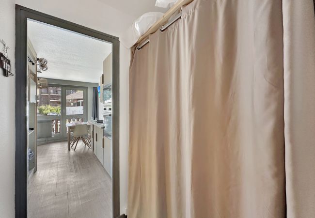 Studio in Les Carroz d'Arâches - CL124 - Studio cabine cosy 4 pers. centre Studio in Les Carroz d'Arâches - CL124 - Studio cabine cosy 4 pers. centre