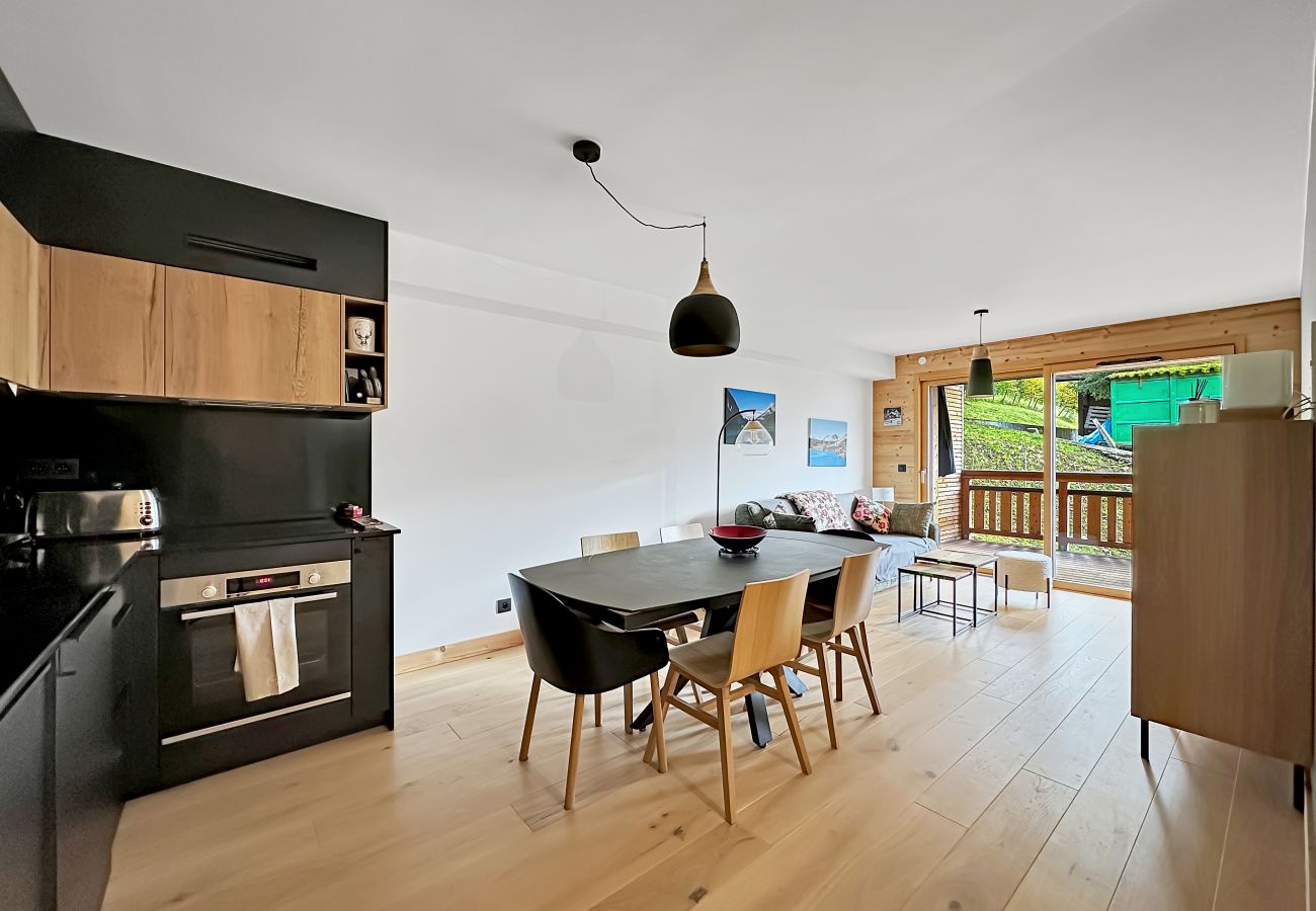 Apartment in Les Carroz d'Arâches - GRD114 -Appartement standing 6 pers. pied de piste Apartment in Les Carroz d'Arâches - GRD114 -Appartement standing 6 pers. pied de piste