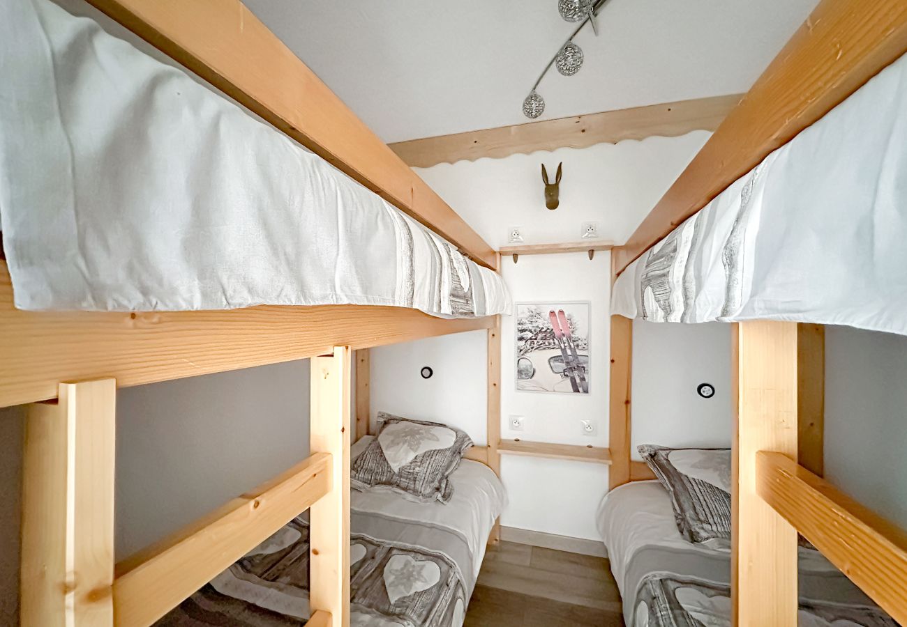 Apartment in Les Carroz d'Arâches - PE262 - 4/6 personnes proximité centre village Apartment in Les Carroz d'Arâches - PE262 - 4/6 personnes proximité centre village