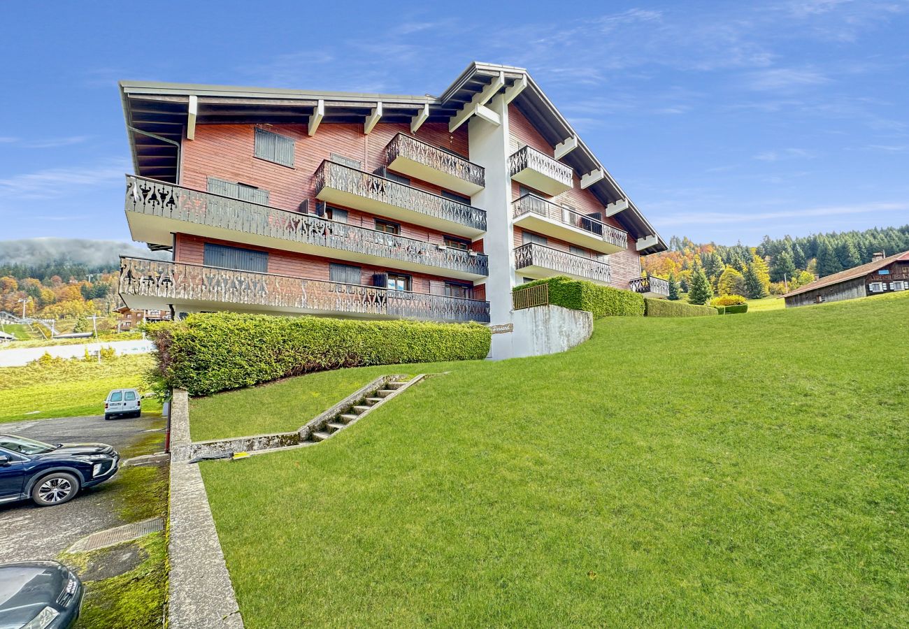 Apartment in Les Carroz d'Arâches - PE262 - 4/6 personnes proximité centre village Apartment in Les Carroz d'Arâches - PE262 - 4/6 personnes proximité centre village