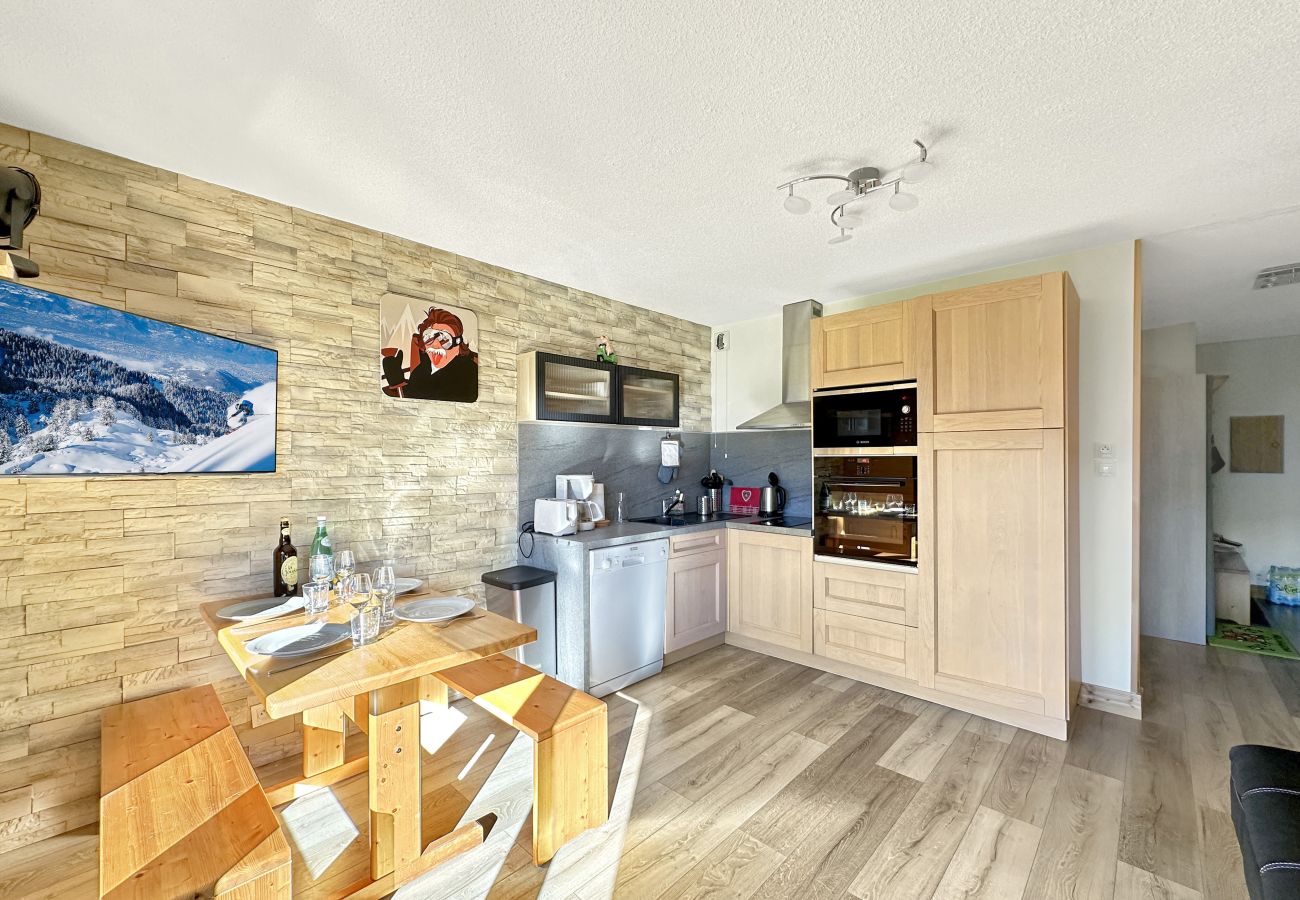 Apartment in Les Carroz d'Arâches - PE262 - 4/6 personnes proximité centre village Apartment in Les Carroz d'Arâches - PE262 - 4/6 personnes proximité centre village