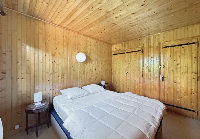 Chalet in Les Carroz d'Arâches - CH402 - Chalet 6 personnes centre village Chalet in Les Carroz d'Arâches - CH402 - Chalet 6 personnes centre village