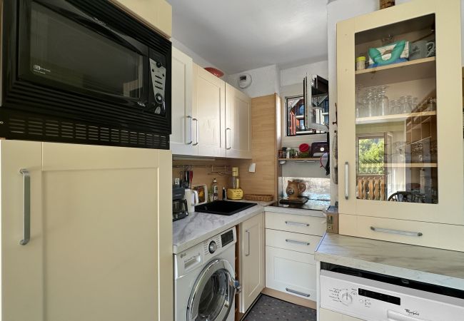 Apartment in Les Carroz d'Arâches - MOU1F - 3 pièces 6 pers. centre village Apartment in Les Carroz d'Arâches - MOU1F - 3 pièces 6 pers. centre village