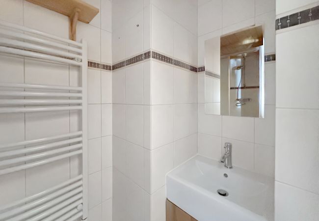 Apartment in Les Carroz d'Arâches - PE317 - 4 pièces 6-7 pers. proximité centre Apartment in Les Carroz d'Arâches - PE317 - 4 pièces 6-7 pers. proximité centre