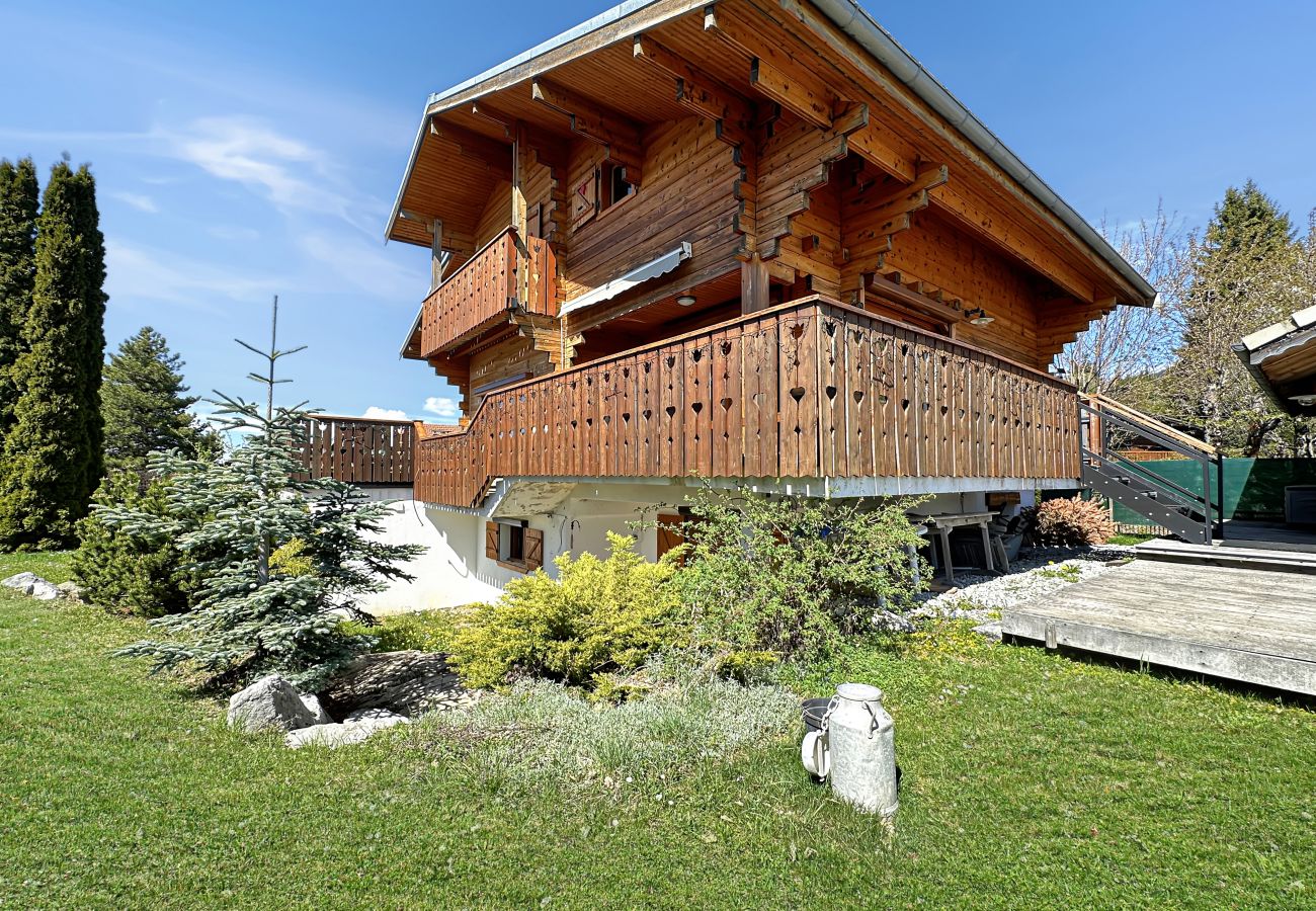 Chalet in Les Carroz d'Arâches - CH380c - Chalet 10 personnes proche centre