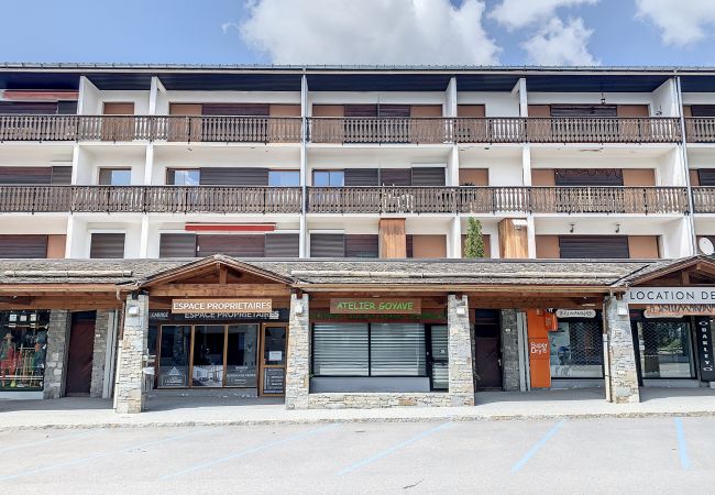 Appartement à Les Carroz d'Arâches - AA111 - 3 Pièces 6/8 Pers centre Carroz Appartement à Les Carroz d'Arâches - AA111 - 3 Pièces 6/8 Pers centre Carroz