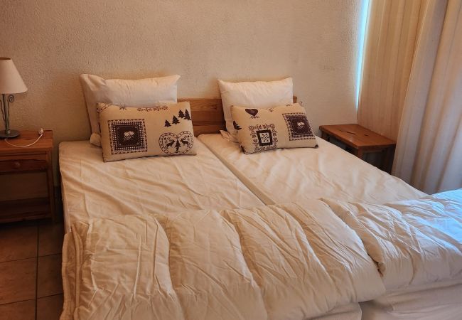 Appartement à Les Carroz d'Arâches - ARB40 Appartement 5/6 Pers centre Carroz Appartement à Les Carroz d'Arâches - ARB40 Appartement 5/6 Pers centre Carroz