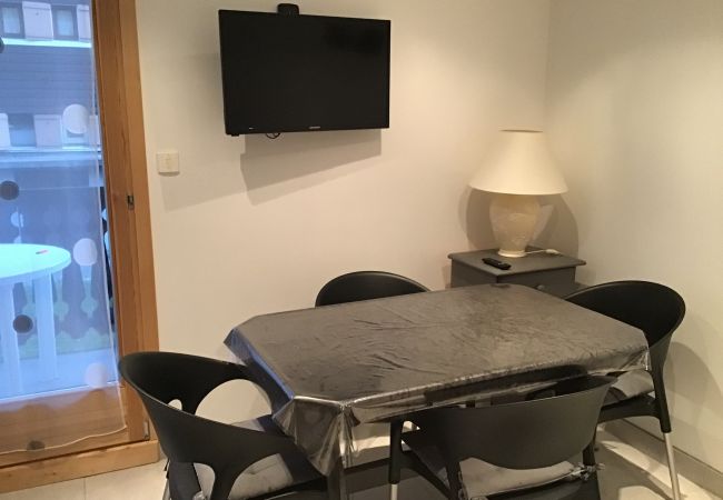 Studio à Les Carroz d'Arâches - VAR50 - Studio cabine 4 Pers centre des Carroz Studio à Les Carroz d'Arâches - VAR50 - Studio cabine 4 Pers centre des Carroz