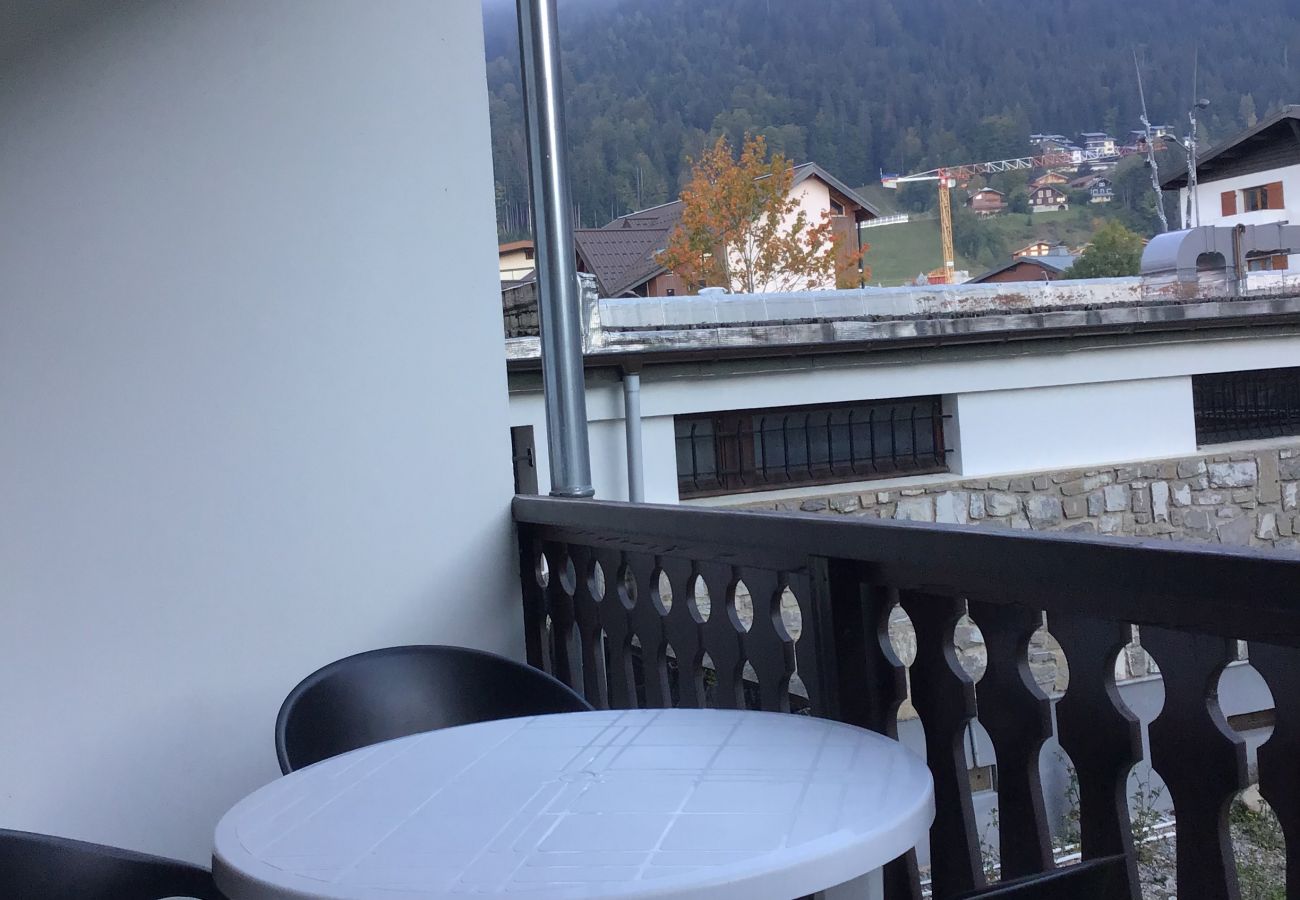 Studio à Les Carroz d'Arâches - VAR50 - Studio cabine 4 Pers centre des Carroz Studio à Les Carroz d'Arâches - VAR50 - Studio cabine 4 Pers centre des Carroz