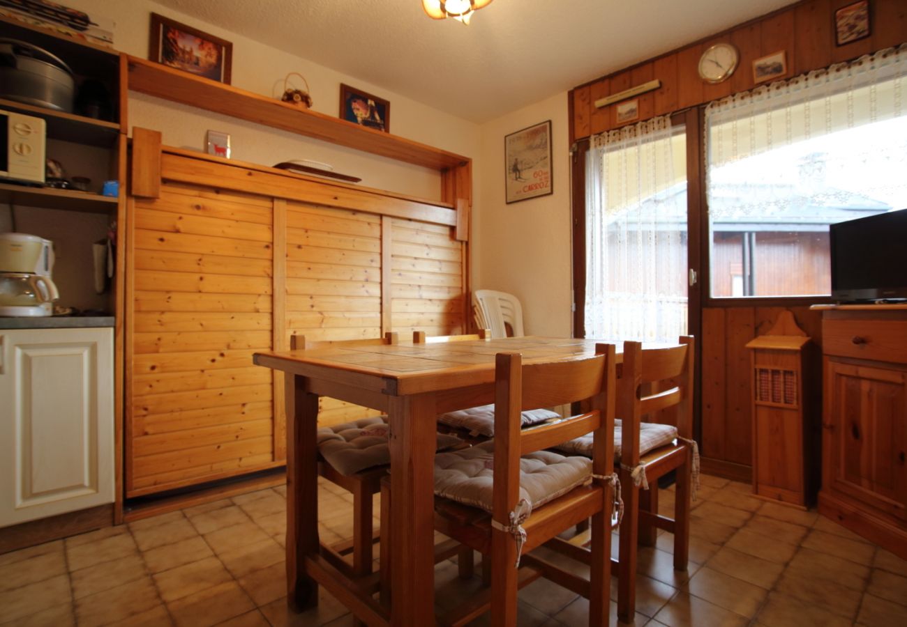 Appartement à Les Carroz d'Arâches - MA010 - 2 Pièces 5/6 Pers centre Carroz Appartement à Les Carroz d'Arâches - MA010 - 2 Pièces 5/6 Pers centre Carroz