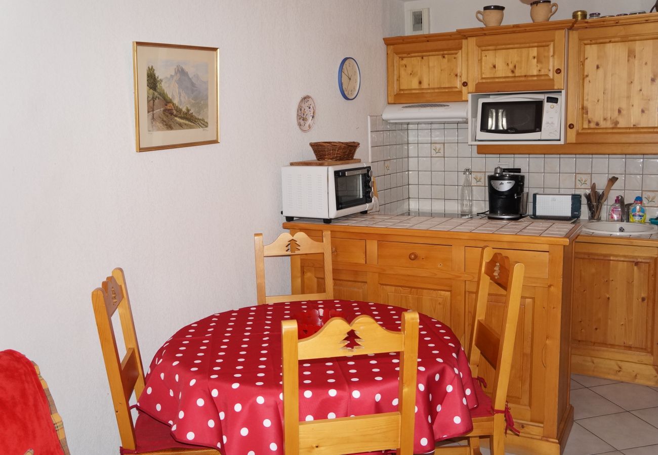 Appartement à Les Carroz d'Arâches - SB106 - 2 Pièces 5/6 Pers centre des Carroz