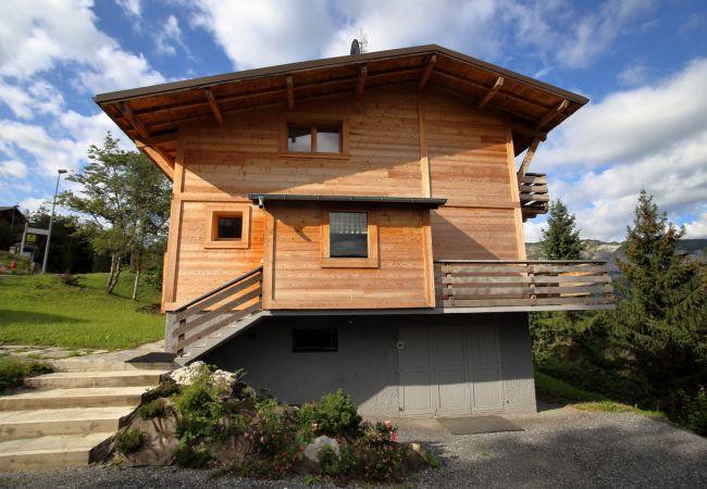 Chalet à Les Carroz d'Arâches - CH719 - Chalet 10 Pers aux Carroz Chalet à Les Carroz d'Arâches - CH719 - Chalet 10 Pers aux Carroz