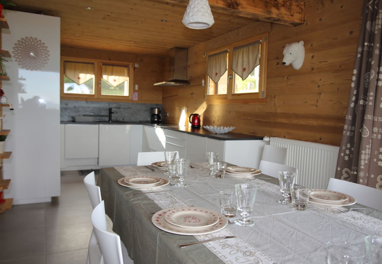 Chalet à Les Carroz d'Arâches - CH719 - Chalet 10 Pers aux Carroz Chalet à Les Carroz d'Arâches - CH719 - Chalet 10 Pers aux Carroz