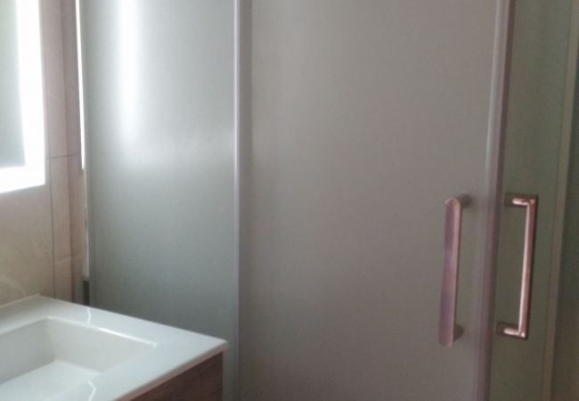 Appartement à Les Carroz d'Arâches - OB222 -  2 pièces Mezzanine 6 pers pieds de pistes Appartement à Les Carroz d'Arâches - OB222 -  2 pièces Mezzanine 6 pers pieds de pistes