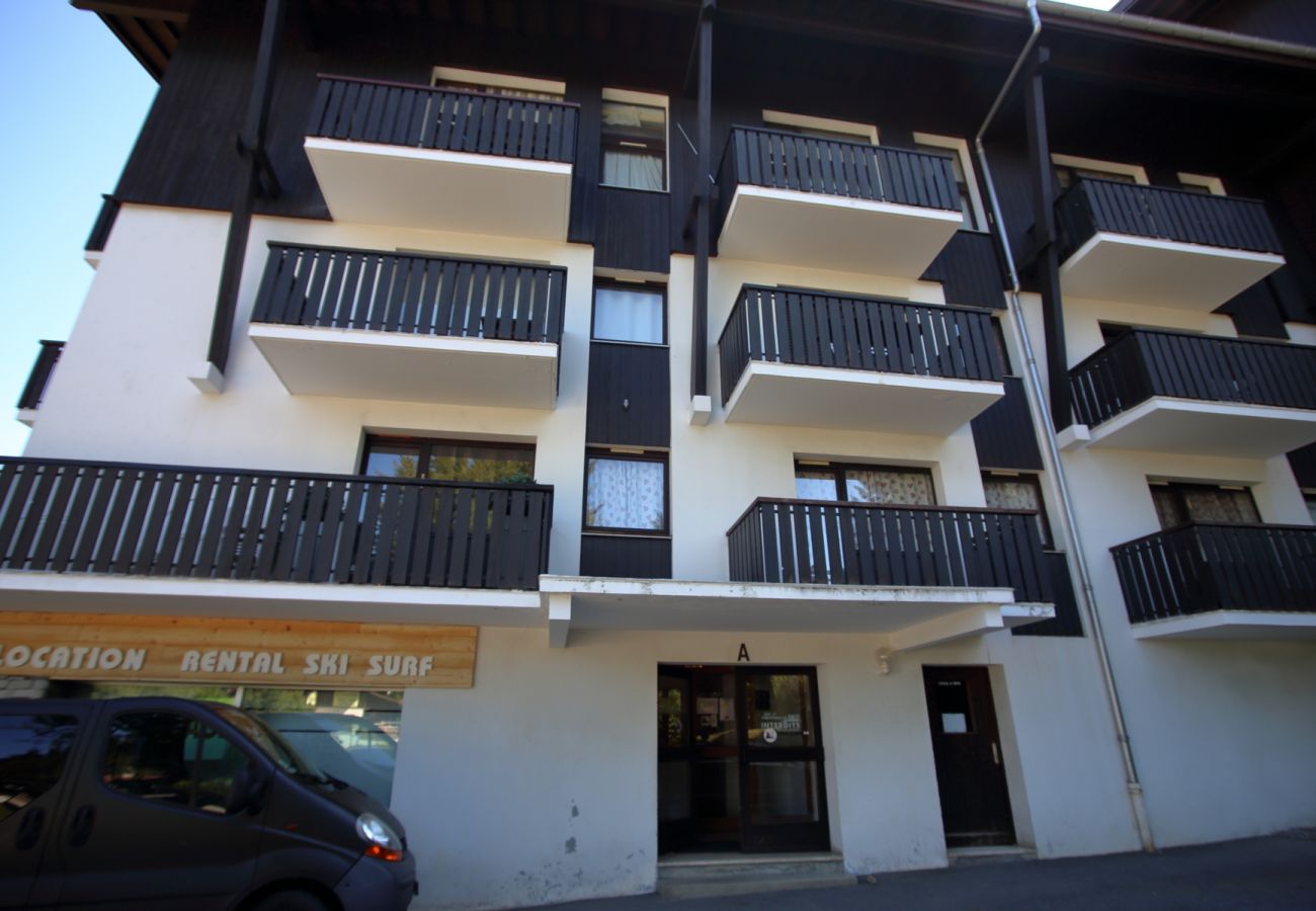 Studio à Les Carroz d'Arâches - THA1B - Studio 4/5 Pers Pied de Pistes Studio à Les Carroz d'Arâches - THA1B - Studio 4/5 Pers Pied de Pistes