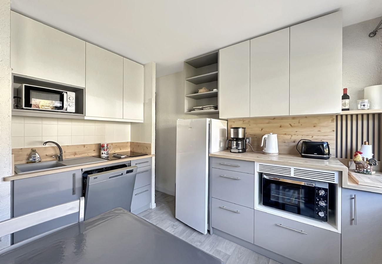 Studio à Les Carroz d'Arâches - THA1B - Studio 4/5 Pers Pied de Pistes Studio à Les Carroz d'Arâches - THA1B - Studio 4/5 Pers Pied de Pistes