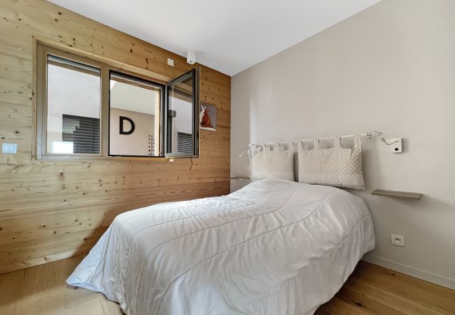 Appartement à Les Carroz d'Arâches - GCB103 - 6 Pièces 10 Pers pieds de pistes Carroz Appartement à Les Carroz d'Arâches - GCB103 - 6 Pièces 10 Pers pieds de pistes Carroz